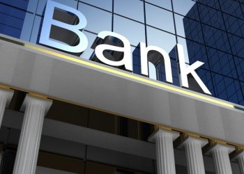 ΜΠΑΙΝΟΥΝ ΔΥΝΑΜΙΚΑ ΟΙ ΤΡΑΠΕΖΕΣ ΓΙΑ ΤΑ ΣΤΕΓΑΣΤΙΚΑ