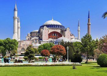 Ελ. Βόζεμπεργκ: Ερώτηση προς Κομισιόν «για την προστασία του χαρακτήρα της Αγίας Σοφίας».