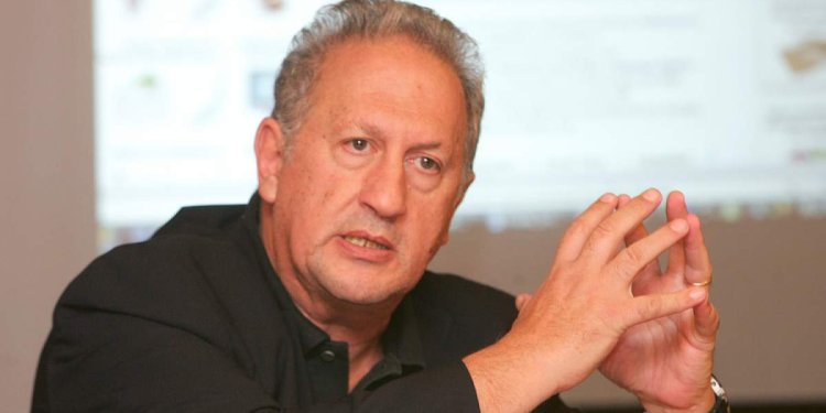 ΕΚΟΨΕ ΤΟΝ ΒΗΧΑ Ο ΣΚΑΝΔΑΛΙΔΗΣ