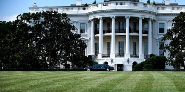 Η Ουάσινγκτον καλεί να συνεχιστεί η πρόσβαση της ανθρωπιστικής βοήθειας στο Ναγκόρνο Καραμπάχ Η Ουάσινγκτον καλεί να συνεχιστεί η πρόσβαση της ανθρωπιστικής βοήθειας στο Ναγκόρνο Καραμπάχ