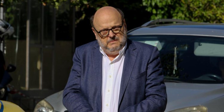 ΠΟΛΙΤΕΥΕΤΑΙ ΚΑΙ Ο ΑΝΤΩΝΑΡΟΣ ΠΟΛΙΤΕΥΕΤΑΙ ΚΑΙ Ο ΑΝΤΩΝΑΡΟΣ