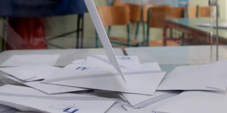 ΕΜΦΑΣΗ ΣΤΗΝ ΑΘΗΝΑ ΑΠΟ ΤΑ ΚΟΜΜΑΤΑ ΕΜΦΑΣΗ ΣΤΗΝ ΑΘΗΝΑ ΑΠΟ ΤΑ ΚΟΜΜΑΤΑ