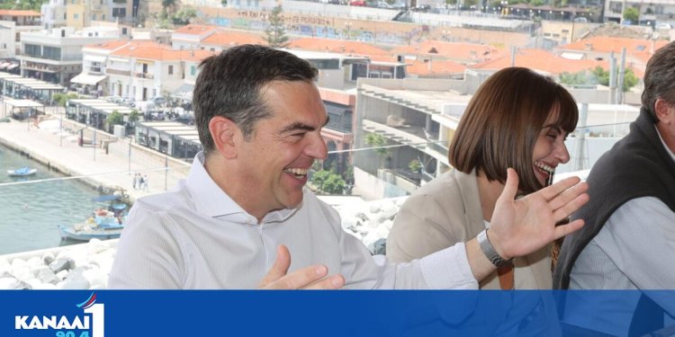 Συνάντηση του Αλ. Τσίπρα στον Πειραιά με πολιτικούς συντάκτες Συνάντηση του Αλ. Τσίπρα στον Πειραιά με πολιτικούς συντάκτες