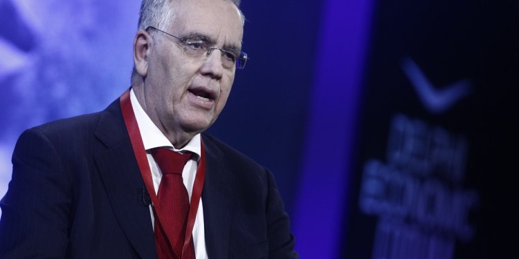 Εισαγγελέας Α.Π. Ισίδωρος Ντογιάκος: Προσέφερε 4 απινιδωτές στα Δικαστήρια από τα χρήματα που του επιδίκασε το ΕΔΔΑ για ηθική βλάβη Εισαγγελέας Α.Π. Ισίδωρος Ντογιάκος: Προσέφερε 4 απινιδωτές στα Δικαστήρια από τα χρήματα που του επιδίκασε το ΕΔΔΑ για ηθική βλάβη