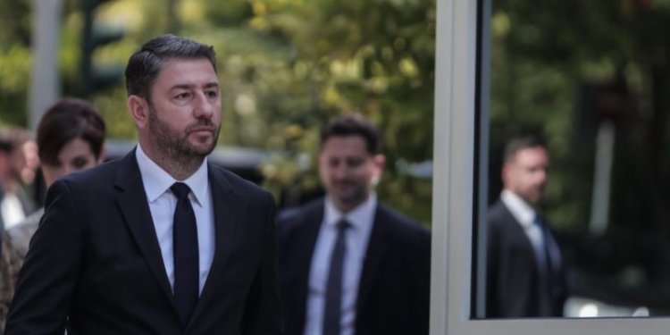 Ο Νίκος Ανδρουλάκης αποκλείει συγκυβέρνηση ΠΑΣΟΚ με ΝΔ