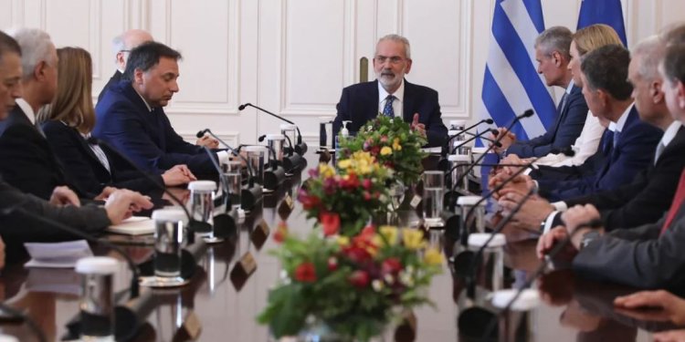 Εκλογές 2023, υπηρεσιακή κυβέρνηση: Το πρώτο υπουργικό συμβούλιο υπό τον Ιωάννη Σαρμά