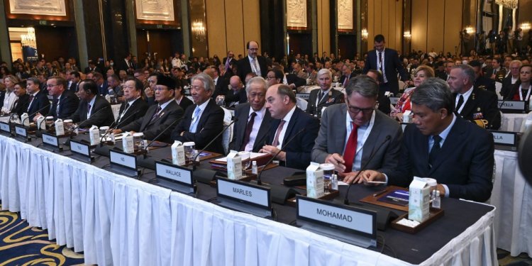 Η… Διεθνής των Κατασκόπων στην Σιγκαπούρη Η… Διεθνής των Κατασκόπων στην Σιγκαπούρη