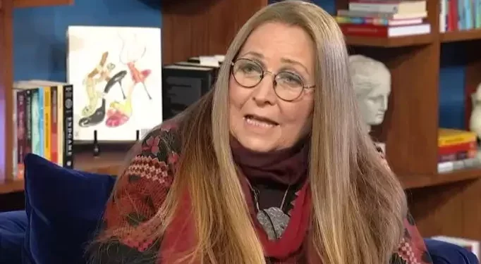 Μαρίζα Κωχ – «Δεν πρόλαβα τον πατέρα μου, ξέρω όμως ότι με αγκάλιασε πριν τον εκτελέσουν» Μαρίζα Κωχ – «Δεν πρόλαβα τον πατέρα μου, ξέρω όμως ότι με αγκάλιασε πριν τον εκτελέσουν»