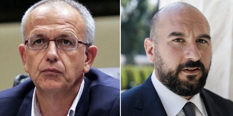 Παναγιώτης Ρήγας: Ο Δημήτρης Τζανακόπουλος με έπιασε από τον λαιμό και με έβρισε Παναγιώτης Ρήγας: Ο Δημήτρης Τζανακόπουλος με έπιασε από τον λαιμό και με έβρισε