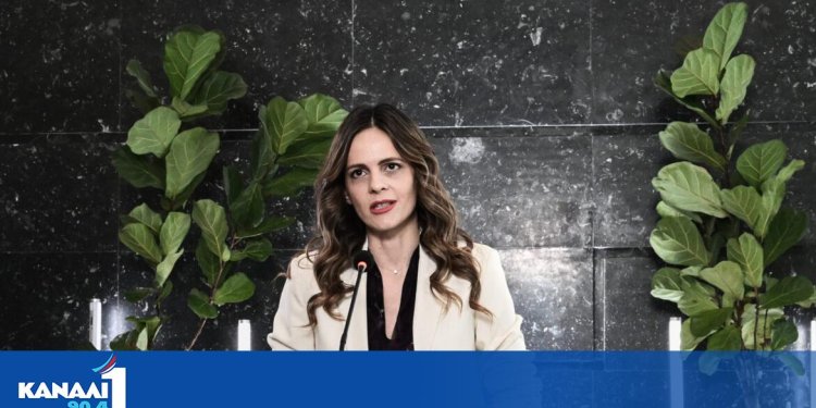 Επίσημα υποψήφια πρόεδρος η Έφη Aχτσιόγλου (video) 