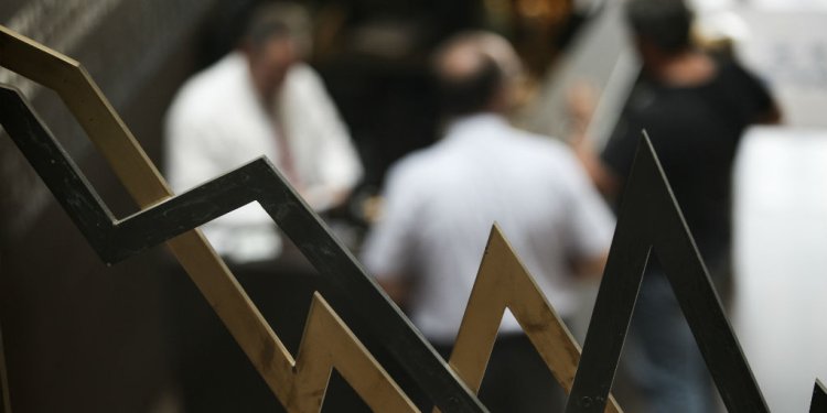 Αναβάθμιση της ελληνικής οικονομίας από τον Standard & Poor’s – Τι σημαίνει η ανάκτηση της επενδυτικής βαθμίδας Αναβάθμιση της ελληνικής οικονομίας από τον Standard & Poor’s – Τι σημαίνει η ανάκτηση της επενδυτικής βαθμίδας