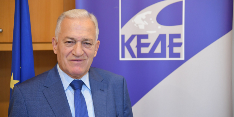 Τα εύσημα στον Κυριζογλου -Ο πρόεδρος της ΚΕΔΕ κηρύσσει πανστρατιά για τον Μπελερη. Τα εύσημα στον Κυριζογλου -Ο πρόεδρος της ΚΕΔΕ κηρύσσει πανστρατιά για τον Μπελερη.