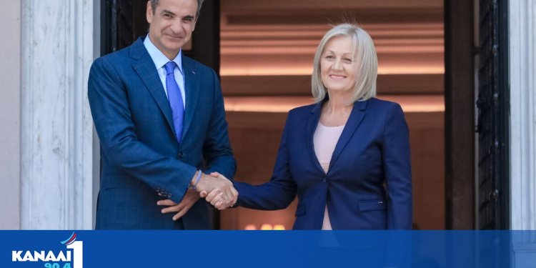 Συνάντηση του πρωθυπουργού Κυρ. Μητσοτάκη με την πρόεδρο του υπουργικού συμβουλίου της Βοσνίας-Ερζεγοβίνης Συνάντηση του πρωθυπουργού Κυρ. Μητσοτάκη με την πρόεδρο του υπουργικού συμβουλίου της Βοσνίας-Ερζεγοβίνης