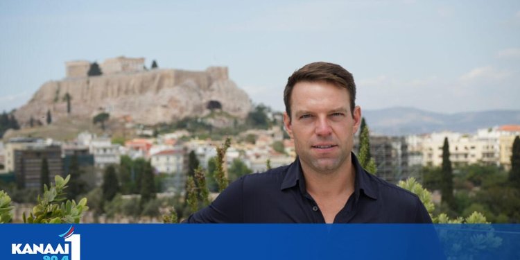 Ο Στέφανος Κασσελάκης ανακοίνωσε την υποψηφιότητά του για πρόεδρος του ΣΥΡΙΖΑ Ο Στέφανος Κασσελάκης ανακοίνωσε την υποψηφιότητά του για πρόεδρος του ΣΥΡΙΖΑ