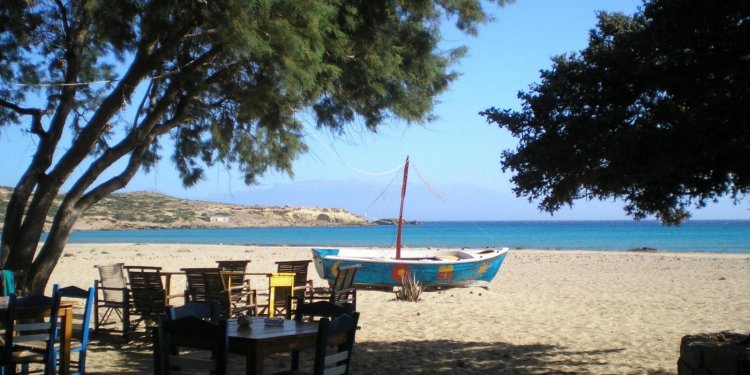 Γαύδος: Γυμνός Αμερικανός τουρίστας αυνανιζόταν σε παραλία και προσπάθησε να βιάσει κάτοικο