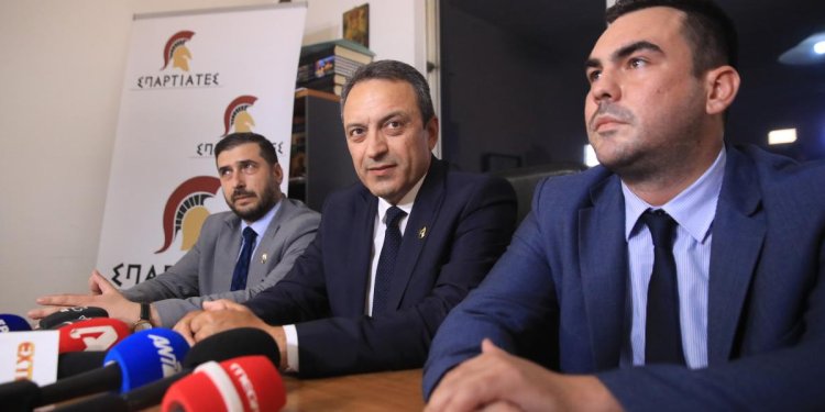 Οι “Σπαρτιάτες ” έπεσαν στον καιάδα …