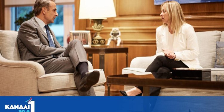 Μητσοτάκης – Μελόνι: Δείπνο εργασίας στο Μέγαρο Μαξίμου