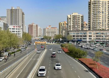 Κίνα: Δοκιμάζει αυτοκινητόδρομο 2.250 χιλιομέτρων στον οικονομικό διάδρομο με τη Μογγολία και τη Ρωσία