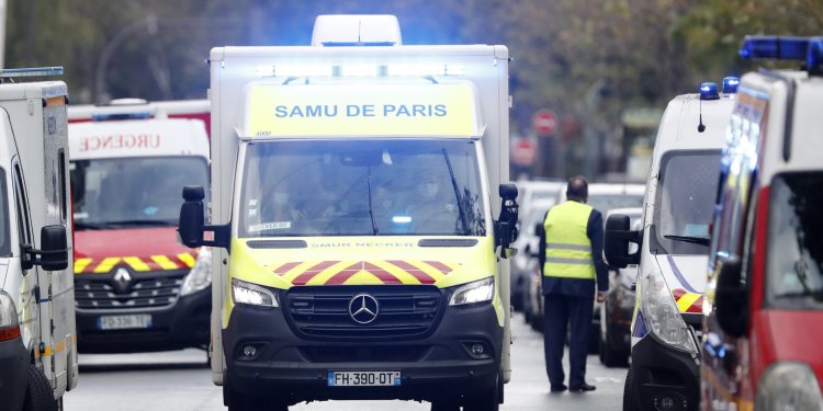 Γαλλία: Μεθυσμένος οδηγός, που κοιμήθηκε στο τιμόνι, κατηγορείται ότι σκότωσε έναν αστυνομικό όταν πήγε να τον ξυπνήσει