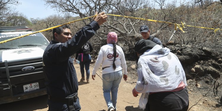 Μεξικό: Οκτώ πτώματα εντοπίστηκαν σε εθνικό δρυμό κοντά στο Ακαπούλκο Μεξικό: Οκτώ πτώματα εντοπίστηκαν σε εθνικό δρυμό κοντά στο Ακαπούλκο