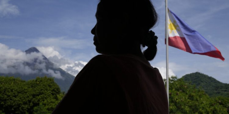 Φιλιππίνες: Απομάκρυνση πλωτού φράγματος από αμφισβητούμενα αβαθή ύδατα της Νότιας Σινικής Θάλασσας Φιλιππίνες: Απομάκρυνση πλωτού φράγματος από αμφισβητούμενα αβαθή ύδατα της Νότιας Σινικής Θάλασσας