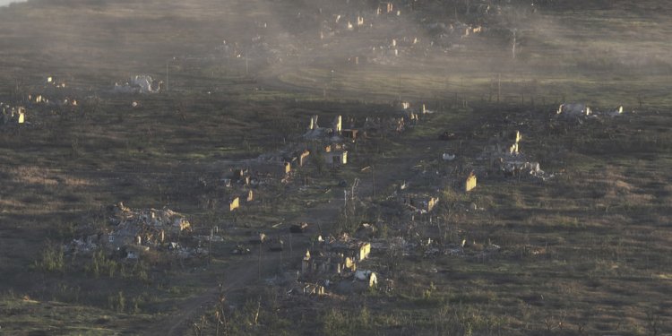 Ρωσική αεροπορική επιδρομή στην Ουκρανία: Δύο τραυματίες και ζημιές στο λιμάνι Ισμαήλ Ρωσική αεροπορική επιδρομή στην Ουκρανία: Δύο τραυματίες και ζημιές στο λιμάνι Ισμαήλ