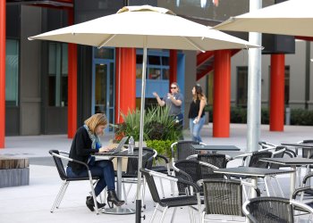 Ευκαιρίες πρόσληψης με υψηλούς μισθούς για επιστήμονες του εξωτερικού – Ανοικτή η πλατφόρμα Rebrain Greece