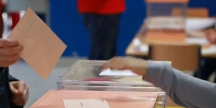 Δημοσκόπηση Opinion Poll: Μπροστά η ΝΔ, πτώση ΣΥΡΙΖΑ, ανεβασμένο το ΠΑΣΟΚ – Τάσεις διάσπασης βλέπουν 7 στους 10 με Κασσελάκη Δημοσκόπηση Opinion Poll: Μπροστά η ΝΔ, πτώση ΣΥΡΙΖΑ, ανεβασμένο το ΠΑΣΟΚ – Τάσεις διάσπασης βλέπουν 7 στους 10 με Κασσελάκη