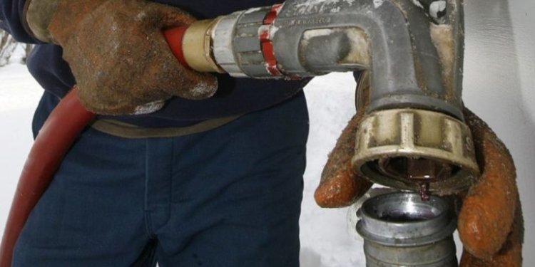 Πετρέλαιο θέρμανσης: Επίδομα με διευρυμένα κριτήρια – Έναρξη περιόδου με 1,5 ευρώ το λίτρο Πετρέλαιο θέρμανσης: Επίδομα με διευρυμένα κριτήρια – Έναρξη περιόδου με 1,5 ευρώ το λίτρο