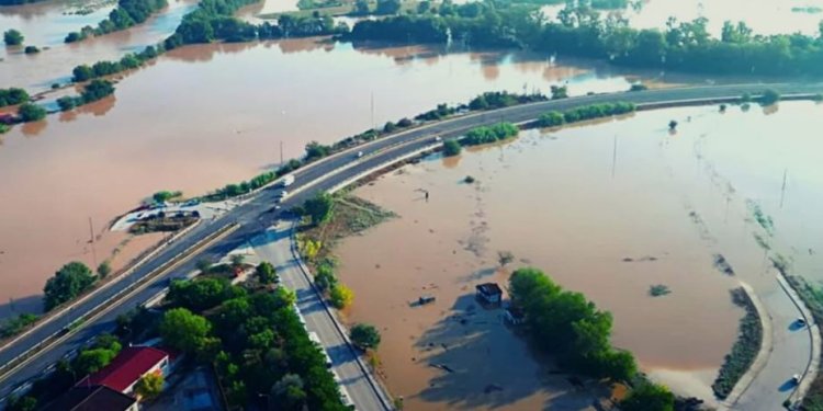 Λάρισα: Νέο μήνυμα του 112 για έντονα πλημμυρικά φαινόμενα Λάρισα: Νέο μήνυμα του 112 για έντονα πλημμυρικά φαινόμενα