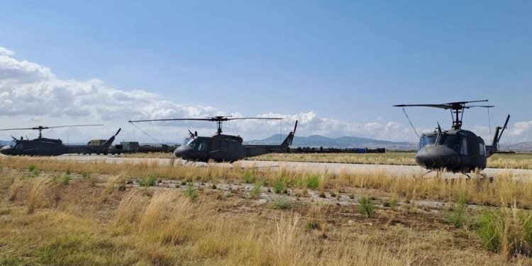 Εκκενώνεται η στρατιωτική βάση του Στεφανοβικείου, ανεβαίνει η στάθμη του νερού – Στη Νέα Αγχίαλο τα ελικόπτερα