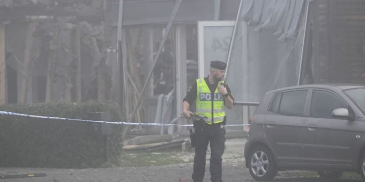 Σουηδία: Επιστρατεύει τον στρατό για την καταπολέμηση του κύματος βίας από συμμορίες Σουηδία: Επιστρατεύει τον στρατό για την καταπολέμηση του κύματος βίας από συμμορίες