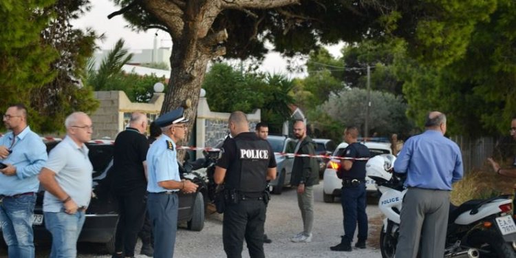 Πιθανή ενέδρα θανάτου για τους έξι, από τον Τούρκο που συνελήφθη στο «Ελ. Βενιζέλος» Πιθανή ενέδρα θανάτου για τους έξι, από τον Τούρκο που συνελήφθη στο «Ελ. Βενιζέλος»