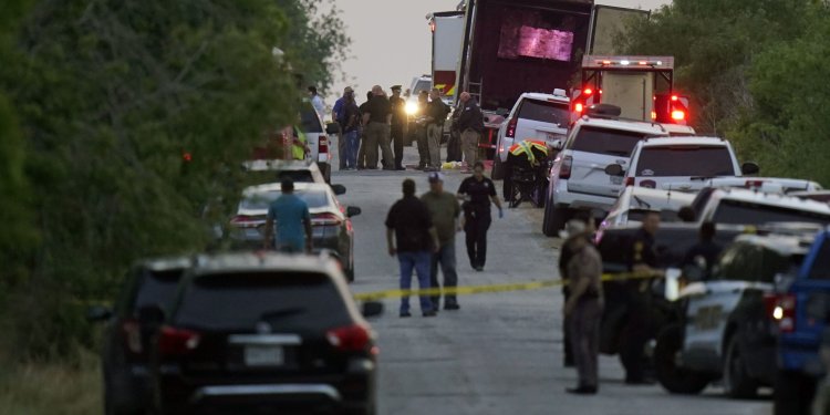 Μεξικό: Έξι έφηβοι νεκροί κι ένας τραυματισμένος μετά την απαγωγή τους – Αγνοούνταν από το Σαββατοκύριακο Μεξικό: Έξι έφηβοι νεκροί κι ένας τραυματισμένος μετά την απαγωγή τους – Αγνοούνταν από το Σαββατοκύριακο