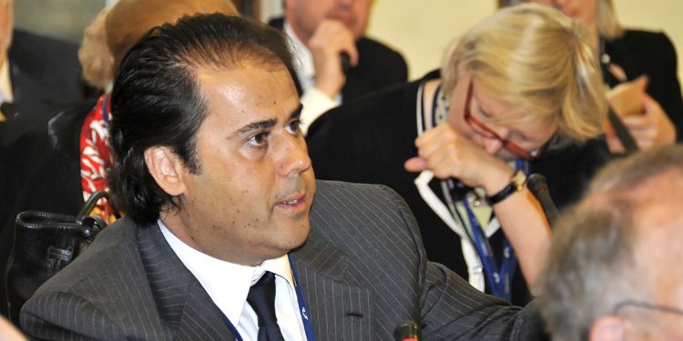 Ο ΣΧΟΛΑΣΤΙΚΟΣ ΠΑΠΑΣΤΑΥΡΟΥ ΚΑΙ ΤΑ ΣΤΟΙΧΕΙΑ
