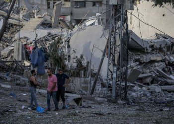 Η Χαμάς λέει ότι θα απελευθερώσει σε μία ώρα τους ομήρους εάν το Ισραήλ σταματήσει τον βομβαρδισμό στη Γάζα – FANTOMAS.GR