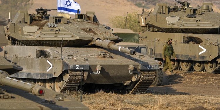 Το Ισραήλ προετοιμάζει το έδαφος για την εισβολή στη Γάζα Το Ισραήλ προετοιμάζει το έδαφος για την εισβολή στη Γάζα