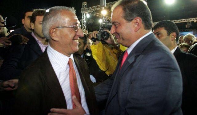 Επίθεση Κακλαμάνη κατά Μητσοτάκη για τη «μετάλλαξη» της Νέας Δημοκρατίας Επίθεση Κακλαμάνη κατά Μητσοτάκη για τη «μετάλλαξη» της Νέας Δημοκρατίας