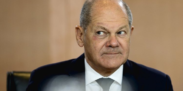 Όλ. Σολτς: Πεπεισμένος για την συνέχιση της υποστήριξης της Ουκρανίας από τις ΗΠΑ Όλ. Σολτς: Πεπεισμένος για την συνέχιση της υποστήριξης της Ουκρανίας από τις ΗΠΑ