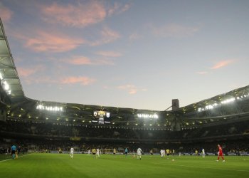 ΑΕΚ: «Καταδικάζουμε απερίφραστα την εμφάνιση πανό με εθνικιστικό περιεχόμενο»