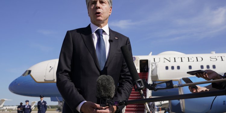 Στο Ισραήλ για συνομιλίες με τον Νετανιάχου βρίσκεται ο Μπλίνκεν – Αύριο συναντάται με τον Αμπάς στην Ιορδανία Στο Ισραήλ για συνομιλίες με τον Νετανιάχου βρίσκεται ο Μπλίνκεν – Αύριο συναντάται με τον Αμπάς στην Ιορδανία