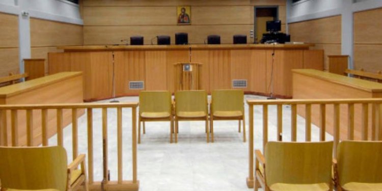 Χωρίς αναστολή ποινές πάνω από 3 έτη Χωρίς αναστολή ποινές πάνω από 3 έτη