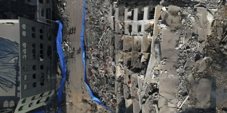 Τρίτη νύχτα σφυροκοπήματος από τους Ισραηλινούς στη Λωρίδα της Γάζας – «Αυτό είναι μόνο η αρχή» είπε ο Μπ. Νετανιάχου στο διάγγελμά του