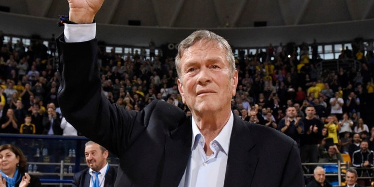 “ΕΦΥΓΕ” Ο ΓΙΑΝΝΗΣ ΙΩΑΝΝΙΔΗΣ