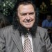 Ο Σταμάτης Κόκοτας είχε αρνηθεί 50 εκατ. δραχμές για να τις ξυρίσει τις θρυλικές φαβορίτες του (vid)