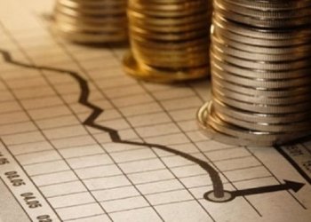 Στήριξη των νοικοκυριών με μόνιμες αυξήσεις εισοδημάτων προβλέπει το προσχέδιο του προϋπολογισμού – Ποιοι θα ωφεληθούν