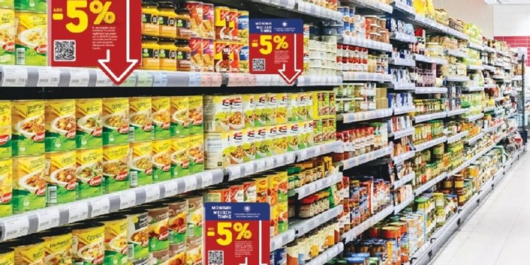 Σουπερμάρκετ: Από σήμερα στα ράφια οι ταμπέλες με την ειδική σήμανση για τα προϊόντα που θα έχουν επιπλέον έκπτωση 5% για έξι μήνες