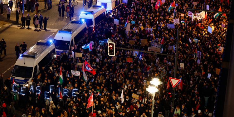 Ισλαμιστές στο Έσσεν διαδήλωσαν για «Χαλιφάτο» στη Γερμανία