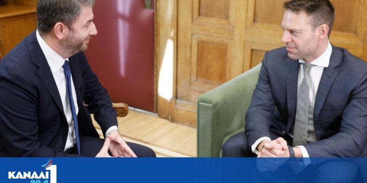 Ανδρουλάκης- Κασσελάκης συμφώνησαν να υπάρξει συνεννόηση για υποθέσεις υποκλοπών και Τεμπών