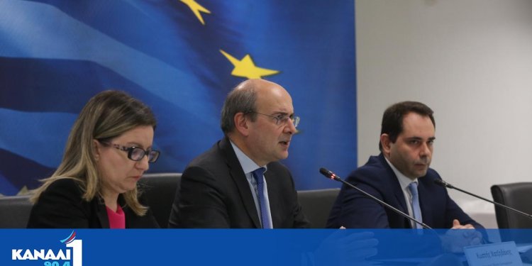 Έκτακτα μέτρα στήριξης τον Δεκέμβριο σε ευάλωτους: Η εξειδίκευση από τον Κ. Χατζηδάκη